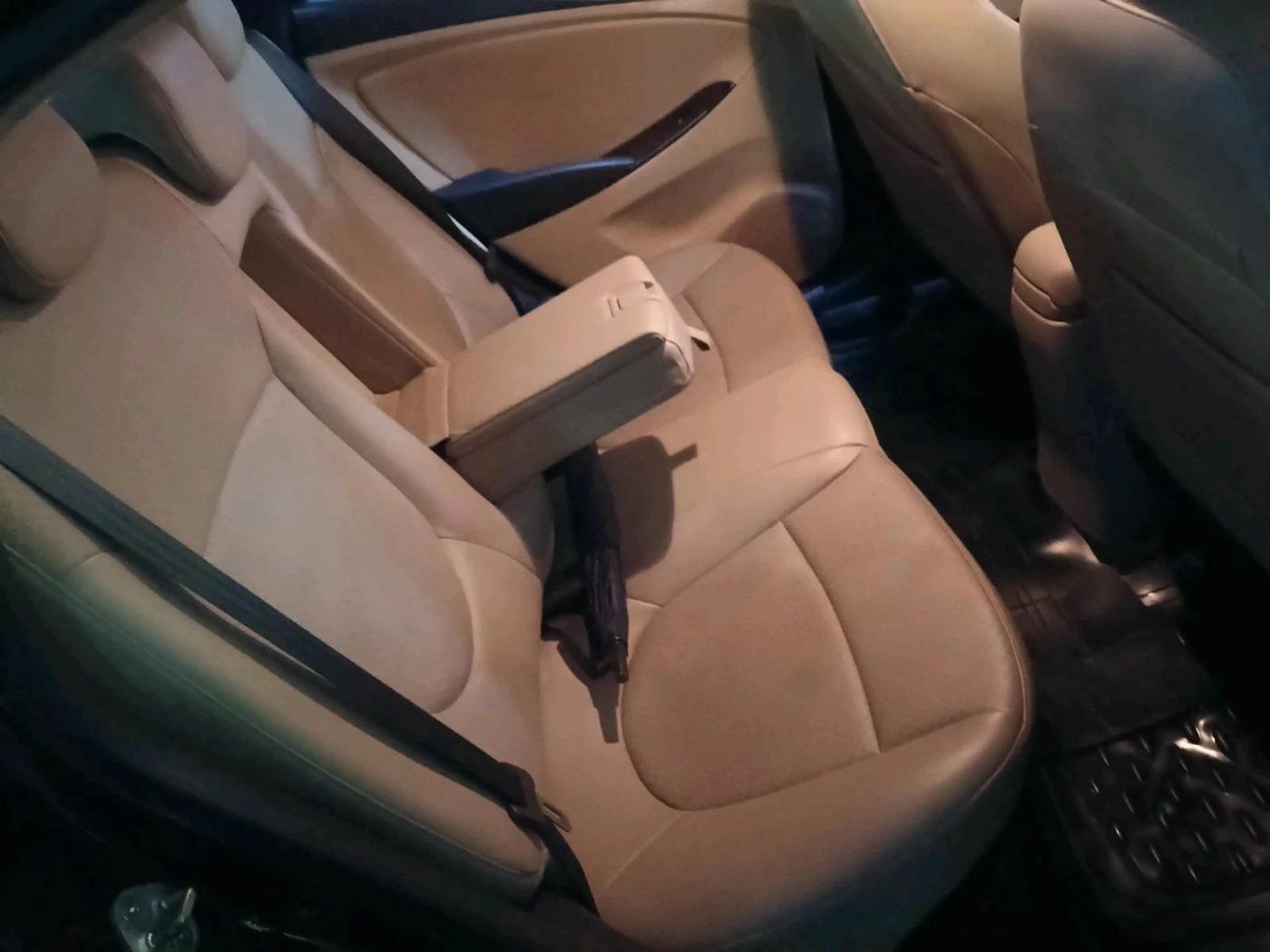 2013 Hyundai Verna FLUIDIC 1.6 VTVT SX, Petrol, Manual, 1,17,389 km, interior