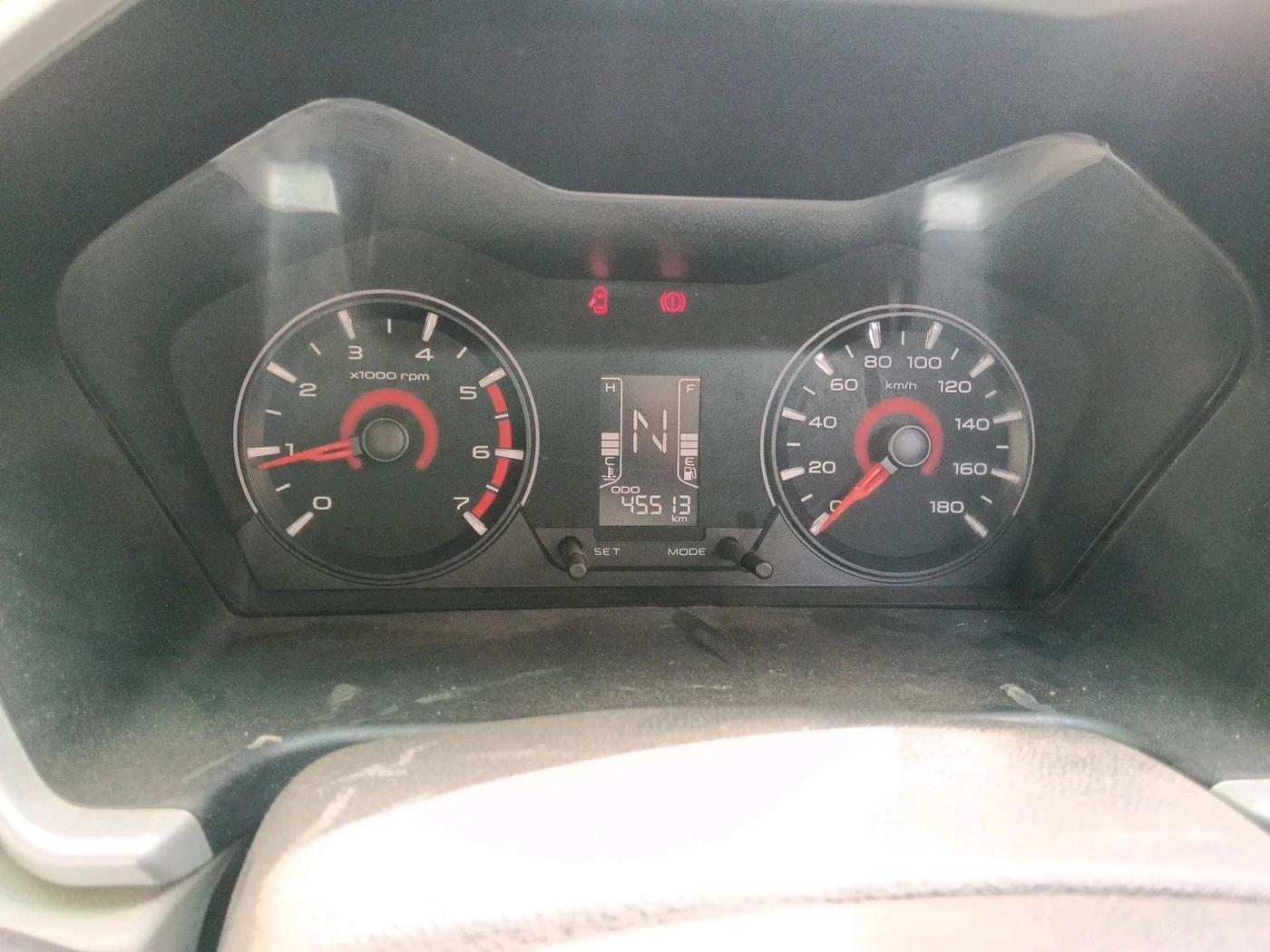 2016 Mahindra Kuv100 K8 6 STR, Petrol, Manual, 45,513 km, interior