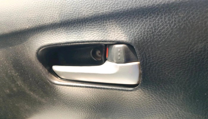 2016 Maruti Wagon R 1.0 LXI CNG, CNG, Manual, 59,436 km, interior