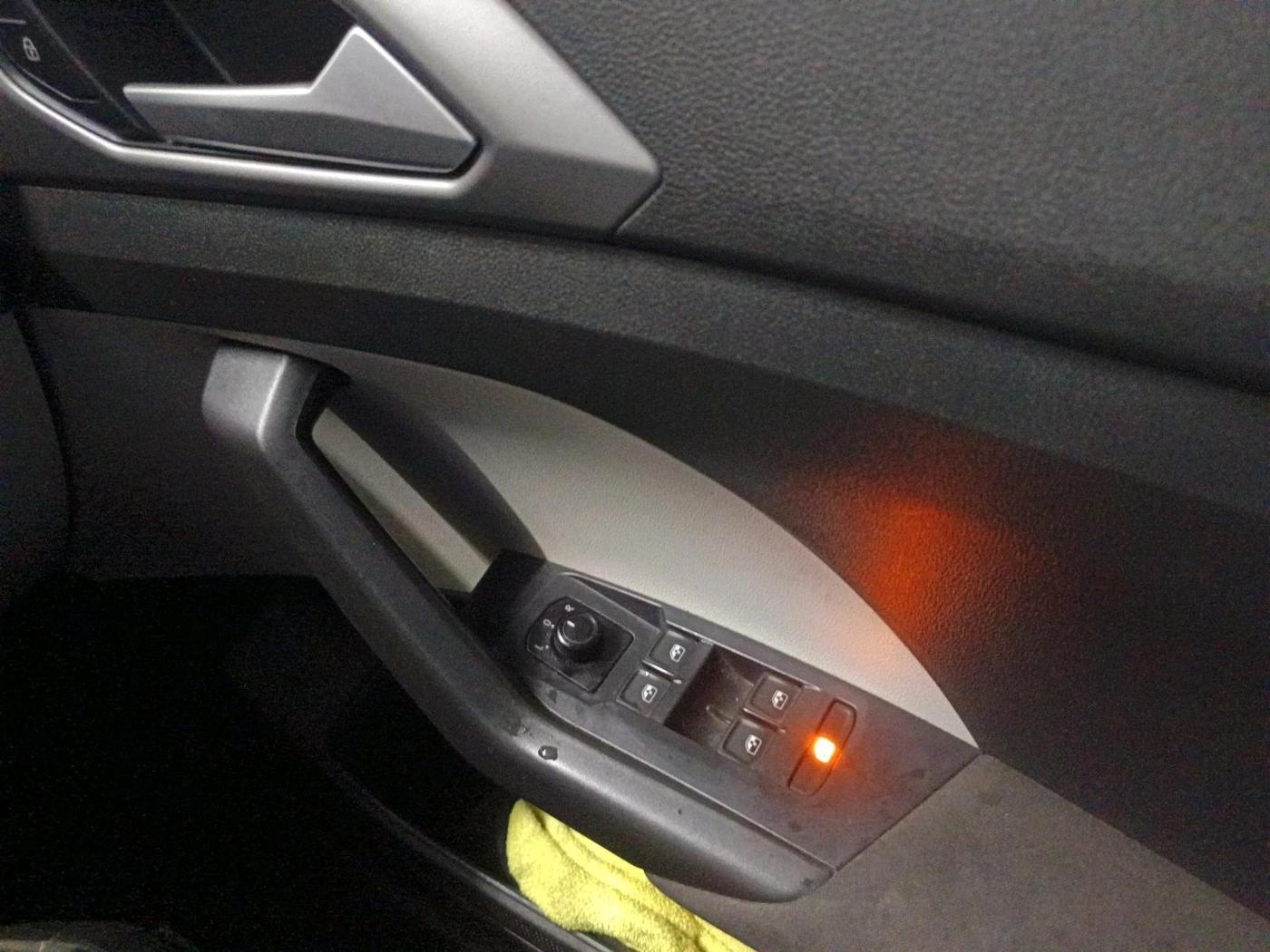 2022 Volkswagen TAIGUN HIGHLINE 1.0 TSI AT, Petrol, Automatic, 47,813 km, interior