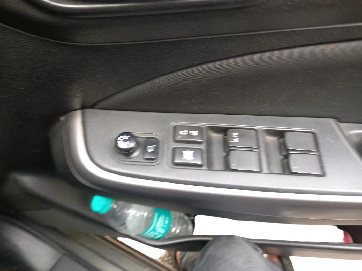 2021 Maruti Swift ZXI, Petrol, Manual, 31,577 km, interior