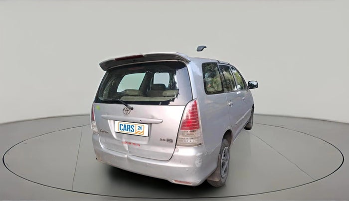 2011 Toyota Innova 2.5 G4 8 STR, Diesel, Manual, 1,63,708 km, exterior