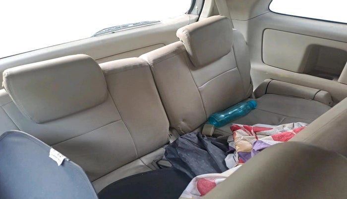 2011 Toyota Innova 2.5 G4 8 STR, Diesel, Manual, 1,63,708 km, interior