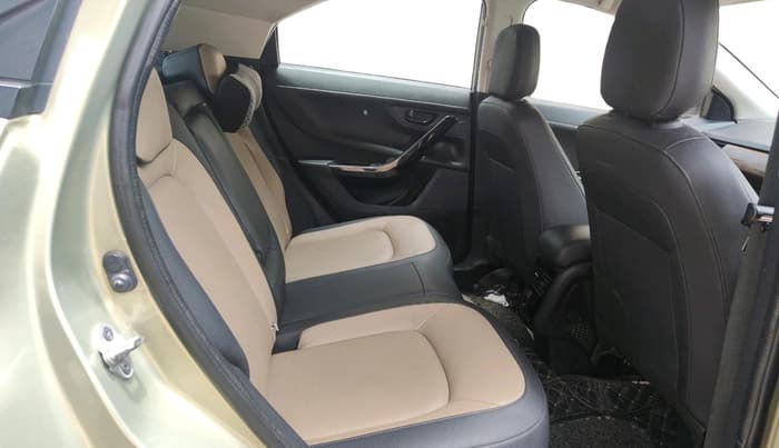 2023 Tata NEXON XZ PLUS (LUXURY) KAZIRANGA PETROL, Petrol, Manual, 39,998 km, interior