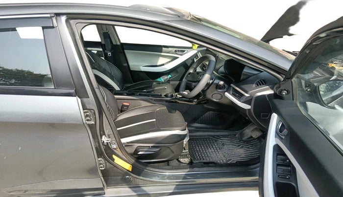 2024 Tata NEXON CREATIVE+ SUNROOF AMT 1.2 PETROL, Petrol, Automatic, 21,872 km, interior