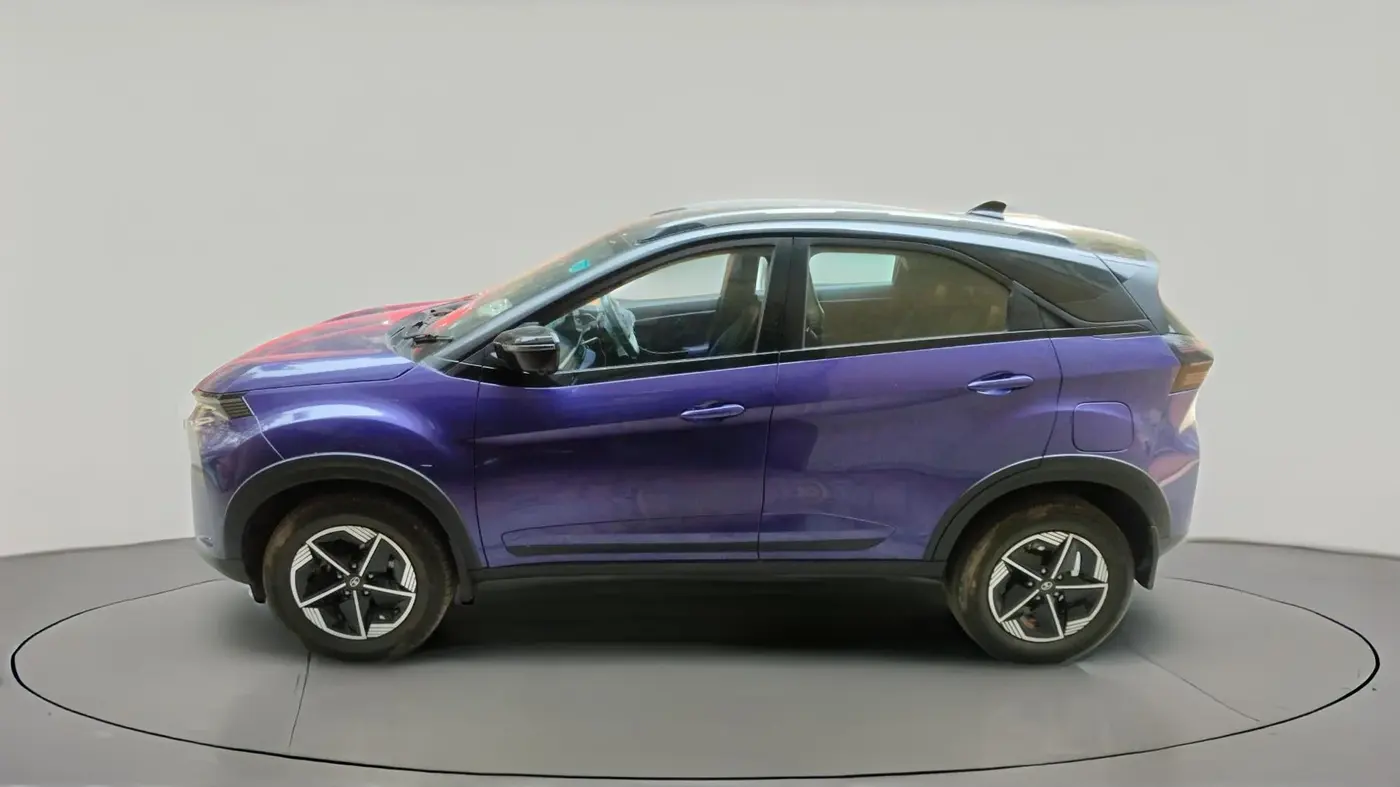 2023 Tata NEXON FEARLESS PURPLE AMT DUAL TONE 1.5 DIESEL, Diesel, Automatic, 38,049 km, exterior