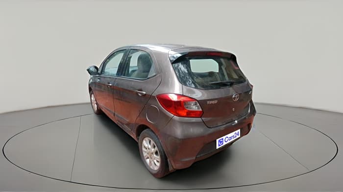 2017 Tata Tiago XZA PETROL, Petrol, Automatic, 27,618 km, exterior