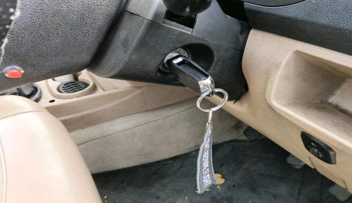 2014 Chevrolet Enjoy 1.3 LT 8 STR, Diesel, Manual, 1,79,528 km, interior