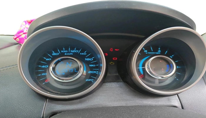 2019 Mahindra XUV500 W11, Diesel, Manual, 1,26,797 km, interior