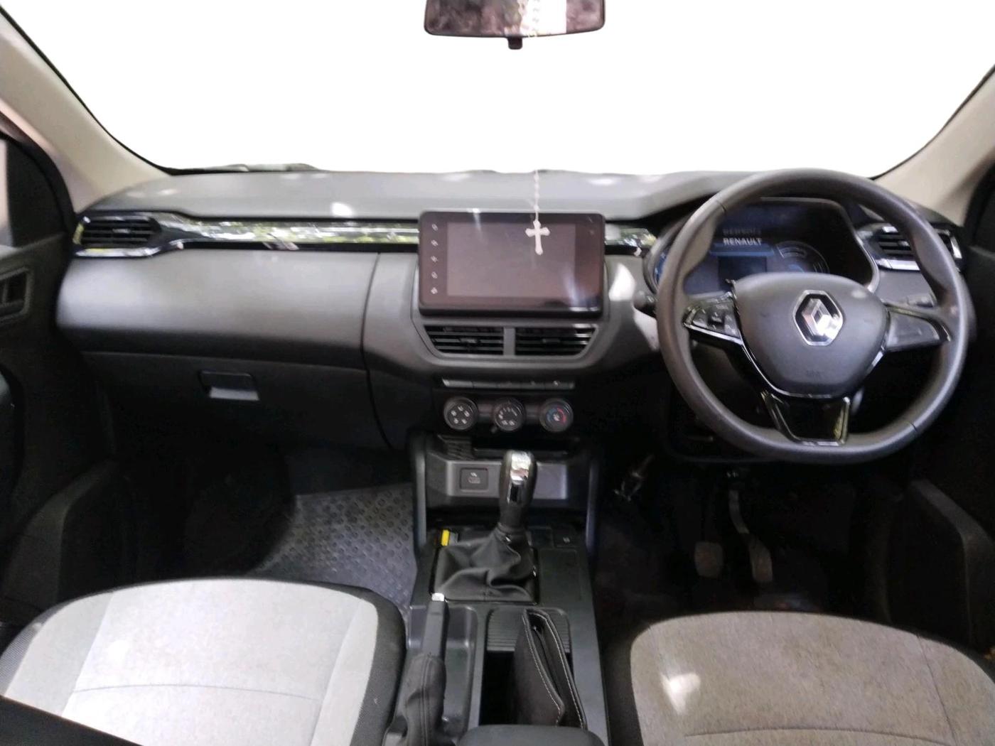2025 Renault Kiger RXL AMT, Petrol, Automatic, 11,321 km, interior