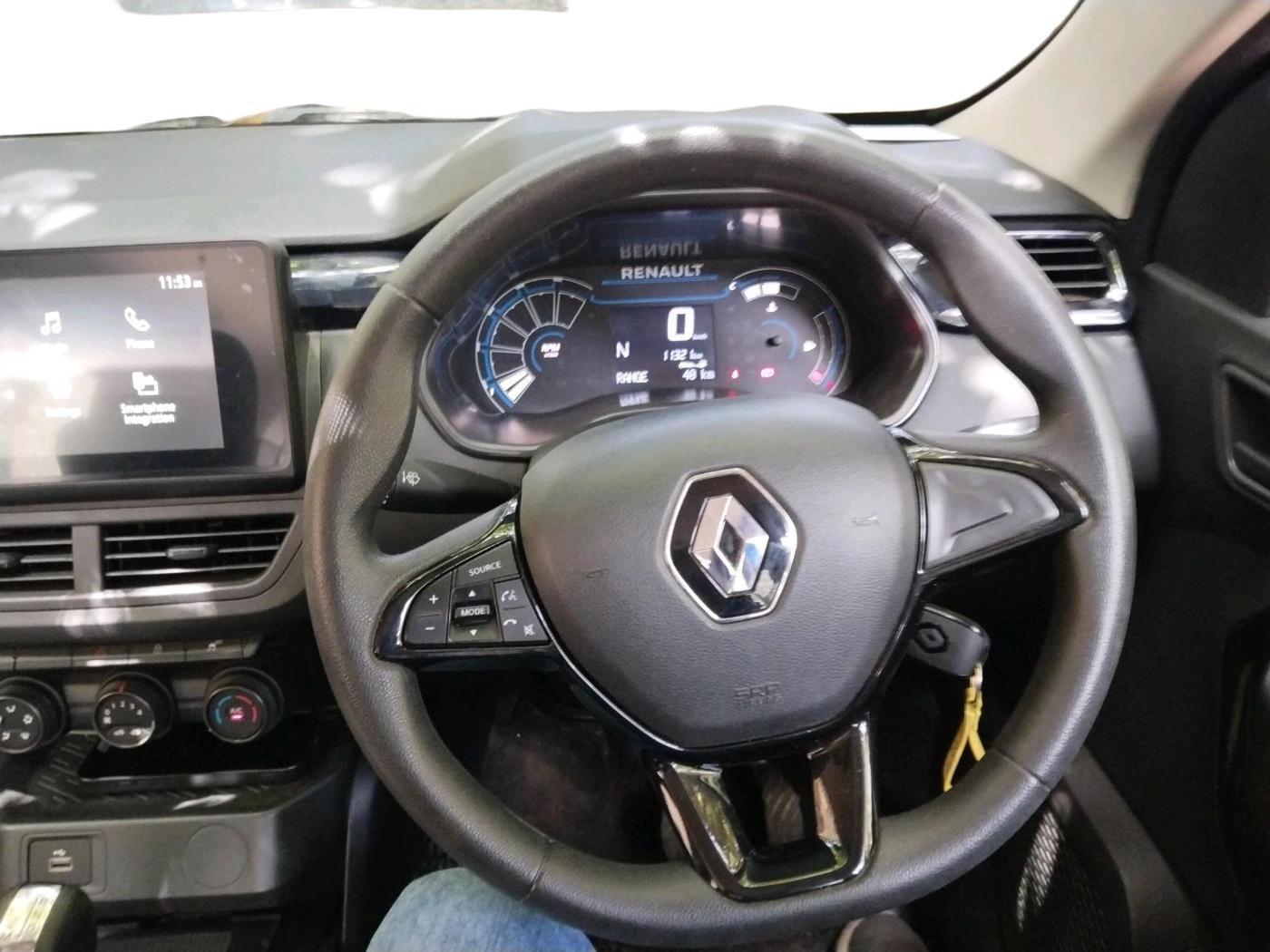 2025 Renault Kiger RXL AMT, Petrol, Automatic, 11,321 km, interior
