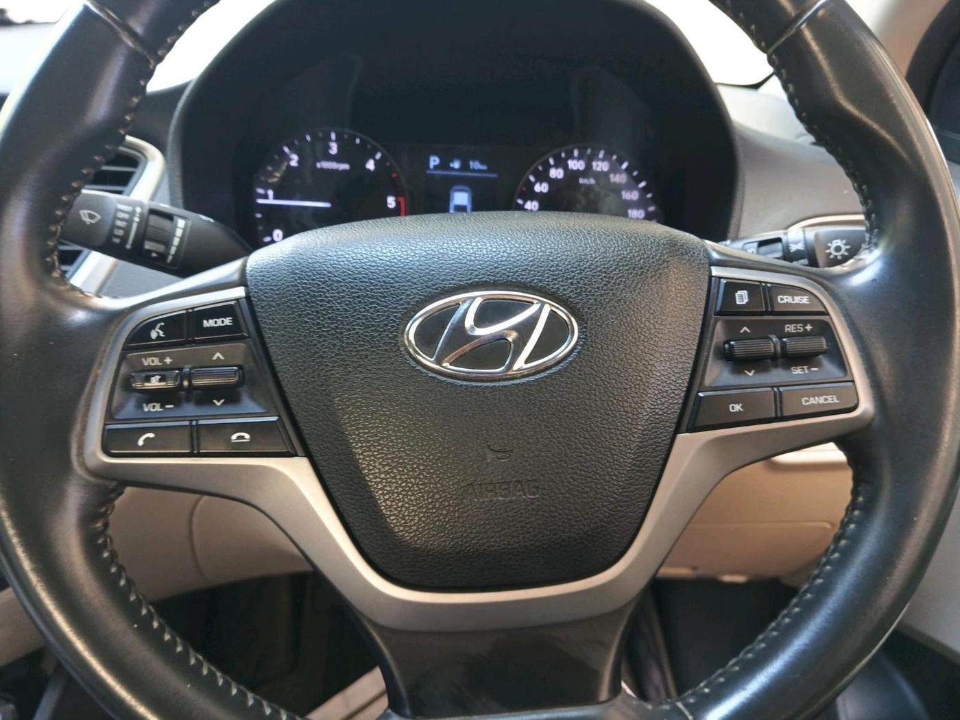 2019 Hyundai Verna 1.6 CRDI SX (O) AT, Diesel, Automatic, 35,844 km, interior