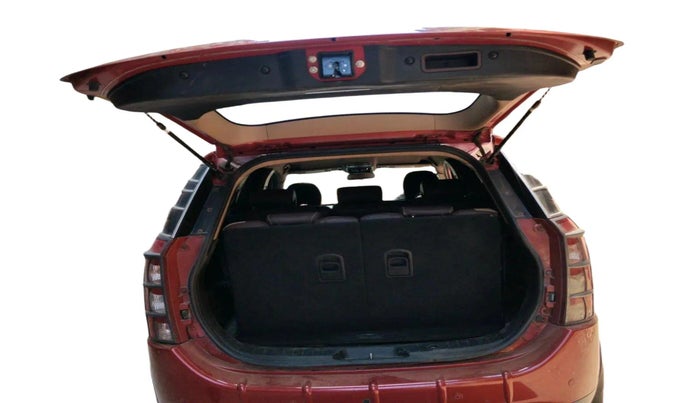 2013 Mahindra XUV500 W8, Diesel, Manual, 1,50,326 km, exterior