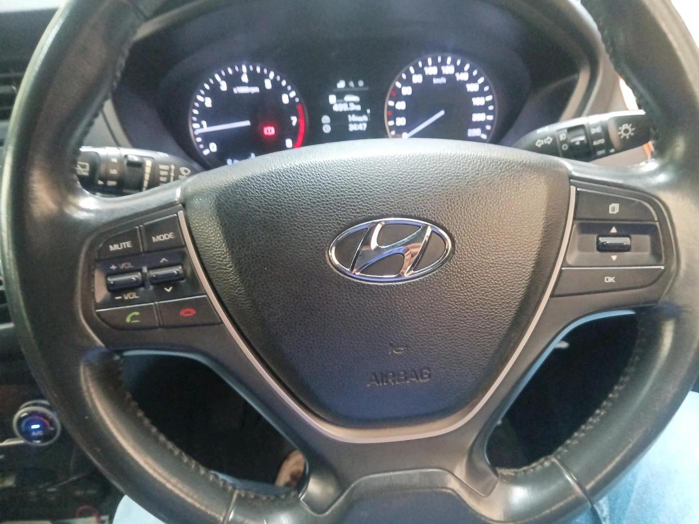 2017 Hyundai i20 Active 1.2 SX, Petrol, Manual, 55,569 km, interior