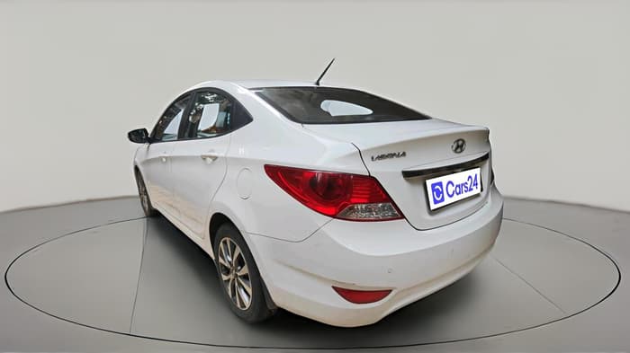 2013 Hyundai Verna FLUIDIC 1.6 VTVT SX, Petrol, Manual, 38,678 km, exterior