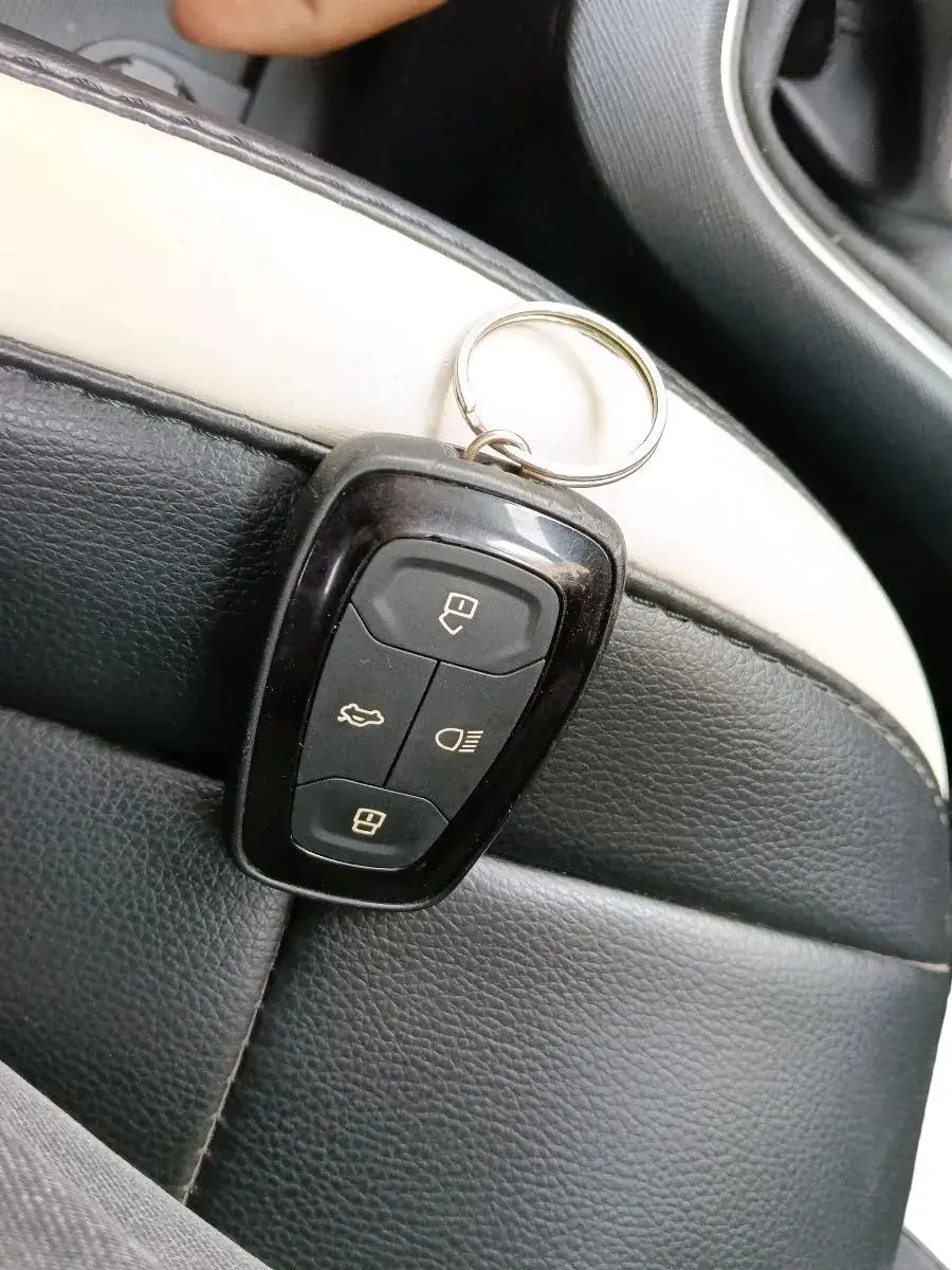 2024 Tata PUNCH ACCOMPLISHED DAZZLE SUNROOF CNG MT, CNG, Manual, 31,135 km, interior