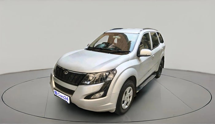 2017 Mahindra XUV500 W4, Diesel, Manual, 61,749 km, exterior