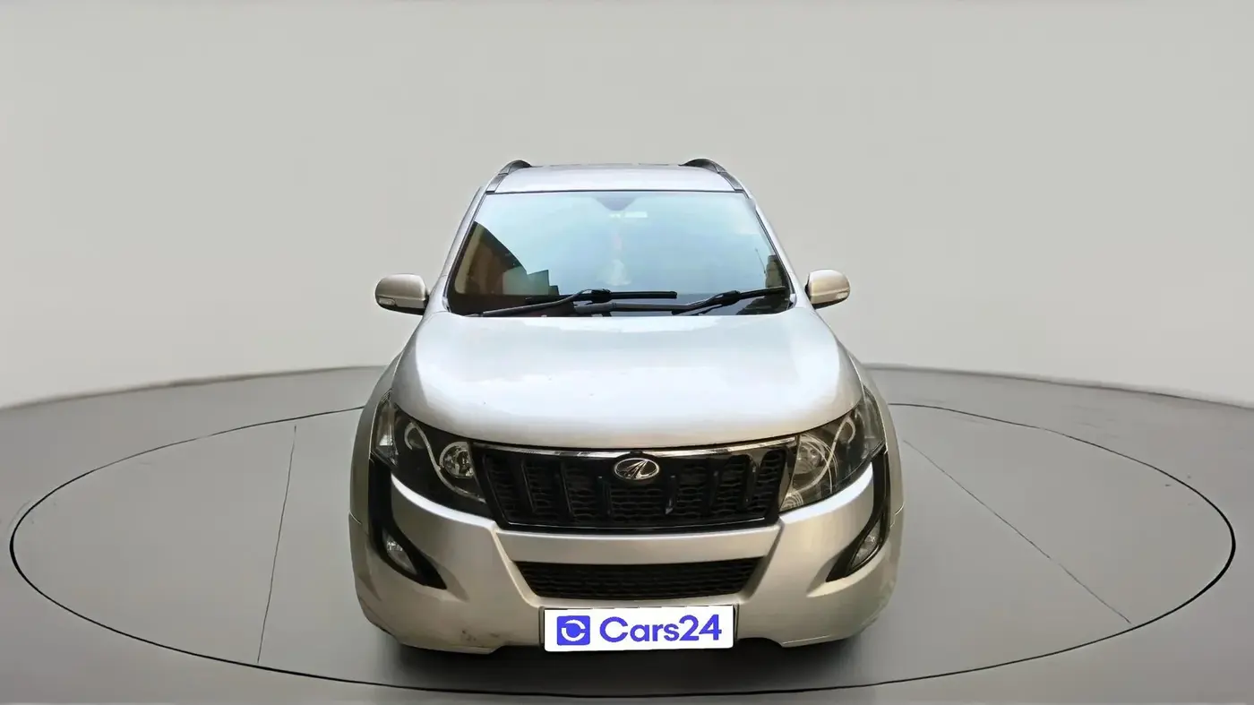 2017 Mahindra XUV500 W4, Diesel, Manual, 61,749 km, exterior