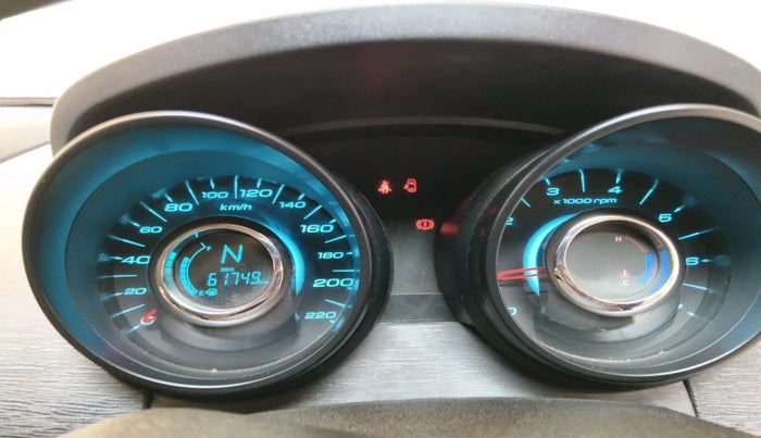 2017 Mahindra XUV500 W4, Diesel, Manual, 61,749 km, interior