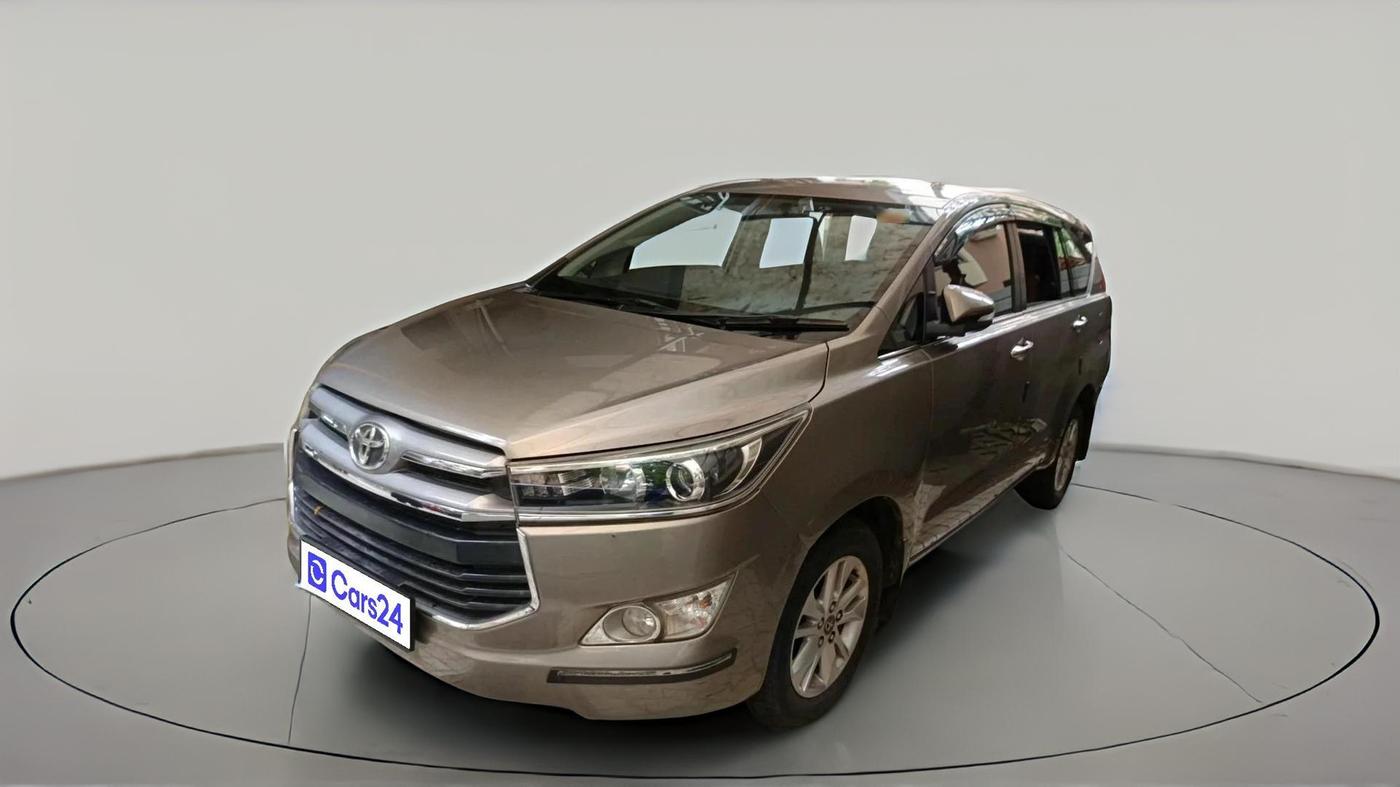 2016 Toyota Innova Crysta 2.4 VX 8 STR, Diesel, Manual, 58,908 km, exterior
