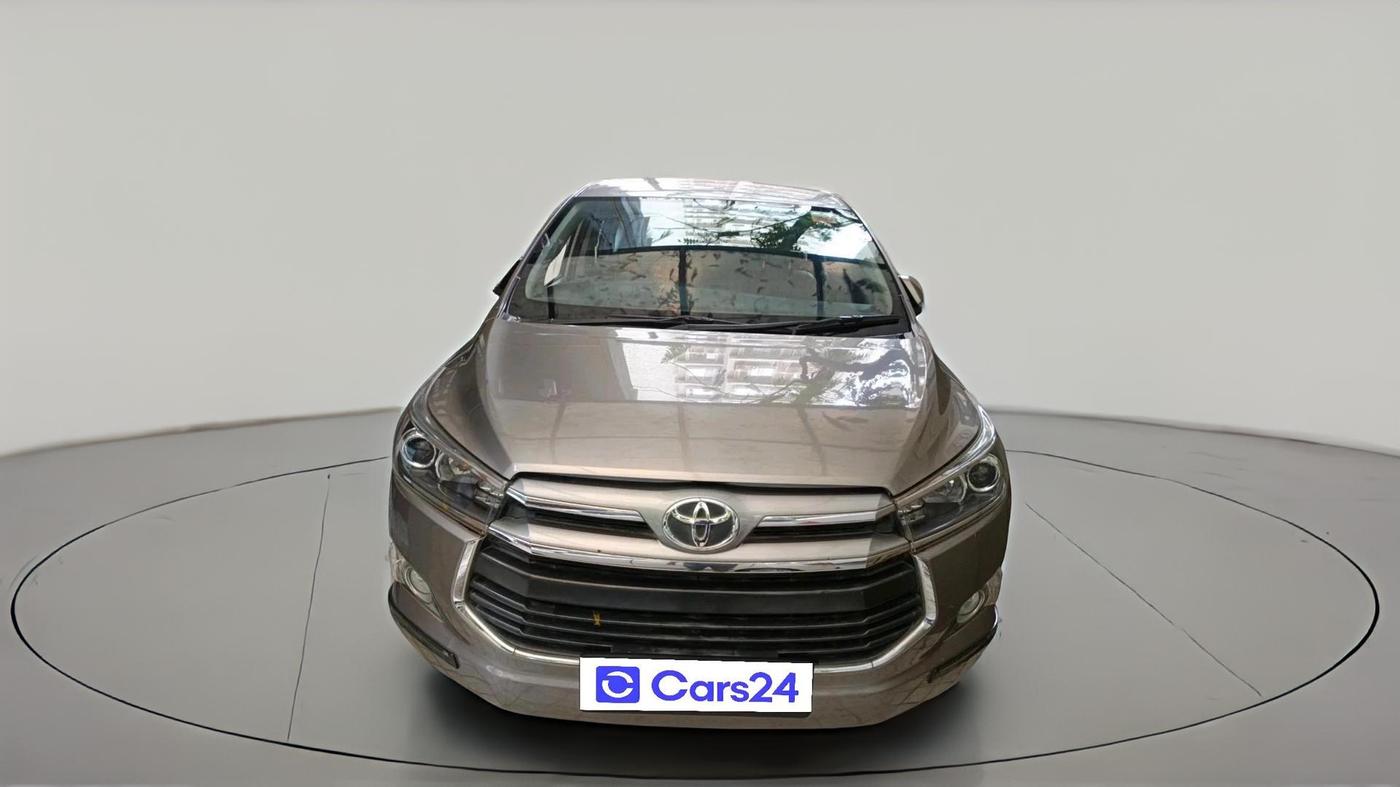 2016 Toyota Innova Crysta 2.4 VX 8 STR, Diesel, Manual, 58,908 km, exterior