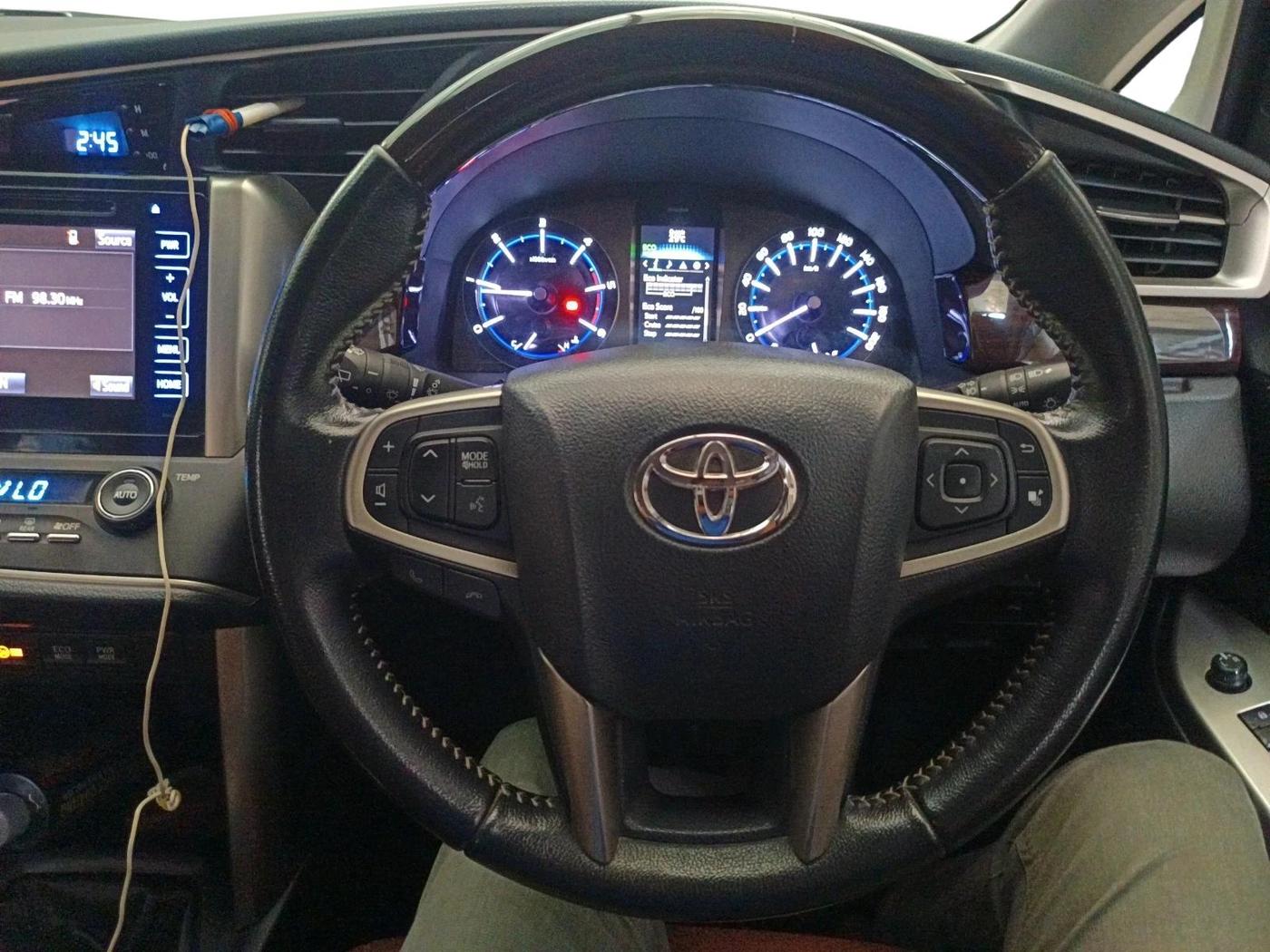 2016 Toyota Innova Crysta 2.4 VX 8 STR, Diesel, Manual, 58,908 km, interior