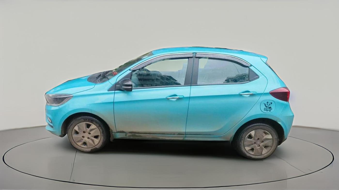 2025 Tata Tiago XZA iCNG, CNG, Automatic, 19,014 km, exterior