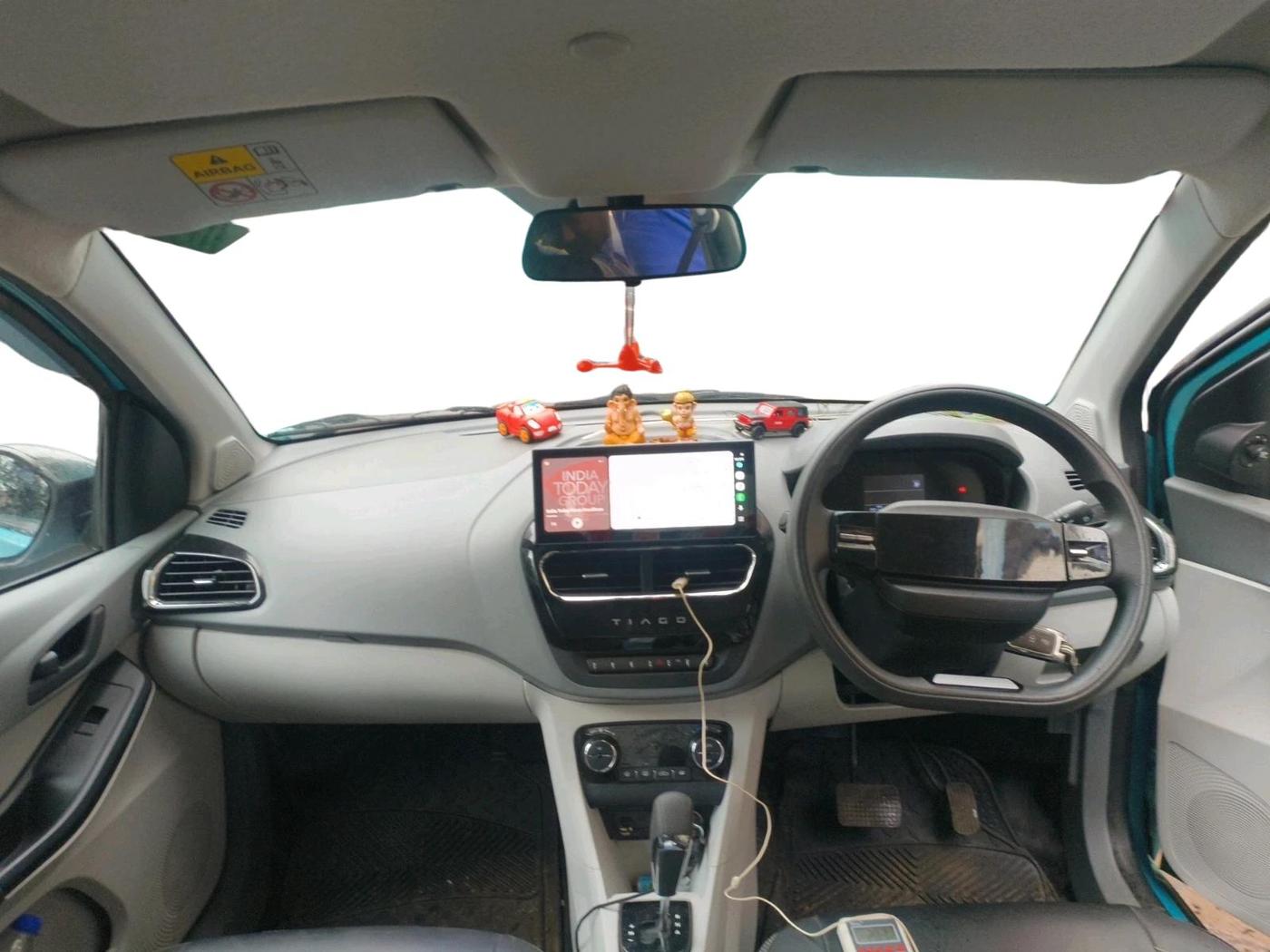 2025 Tata Tiago XZA iCNG, CNG, Automatic, 19,014 km, interior