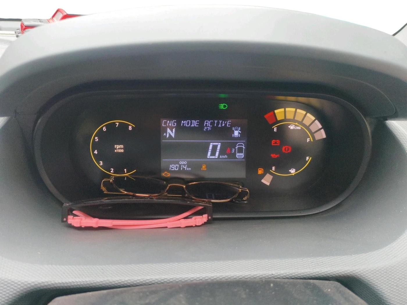 2025 Tata Tiago XZA iCNG, CNG, Automatic, 19,014 km, interior