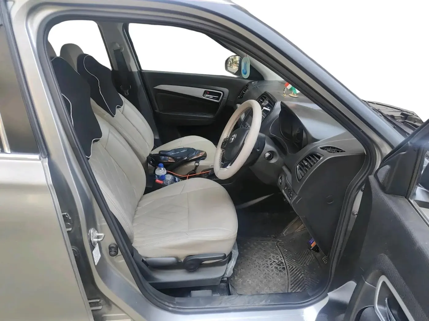 2022 Toyota URBAN CRUISER HIGH GRADE AT, Petrol, Automatic, 58,908 km, interior