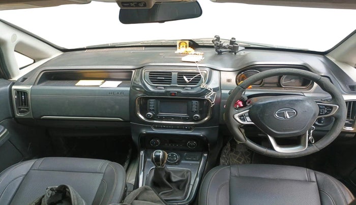 2017 Tata Hexa XT 4X2 7 STR, Diesel, Manual, 1,87,536 km, interior