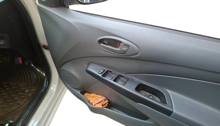 2012 Toyota Etios G, Petrol, Manual, 32,313 km, interior