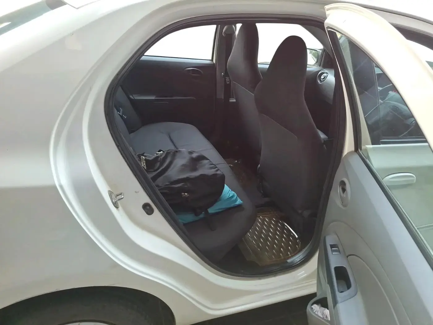 2012 Toyota Etios G, Petrol, Manual, 32,313 km, interior