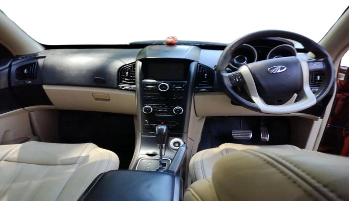 2017 Mahindra XUV500 W10 AT, Diesel, Automatic, 1,57,248 km, interior