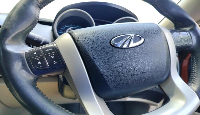 2017 Mahindra XUV500 W10 AT, Diesel, Automatic, 1,57,248 km, interior