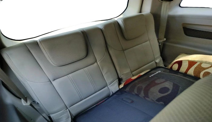 2017 Mahindra XUV500 W10 AT, Diesel, Automatic, 1,57,248 km, interior