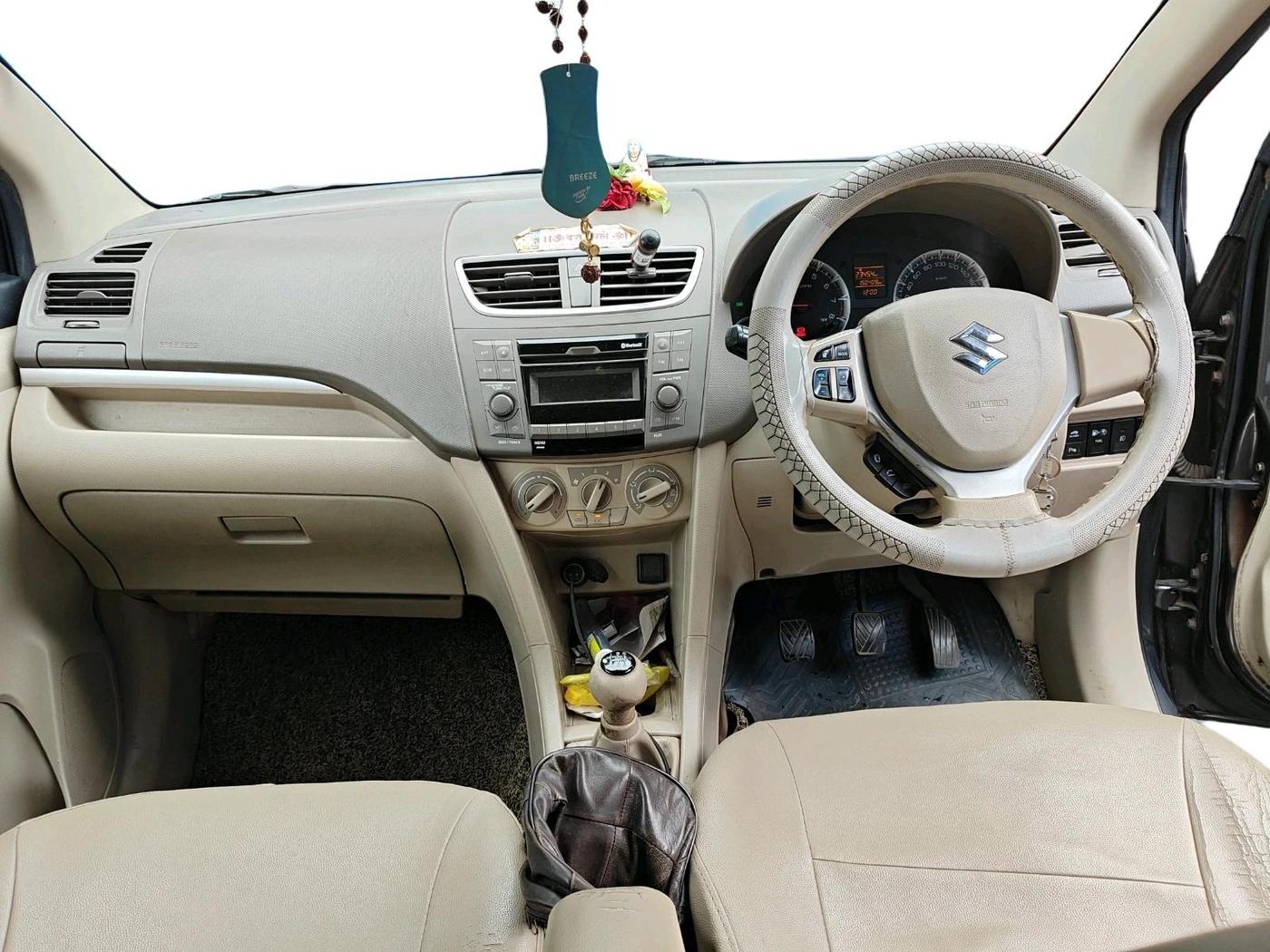 2017 Maruti Ertiga VXI CNG, CNG, Manual, 1,50,409 km, interior