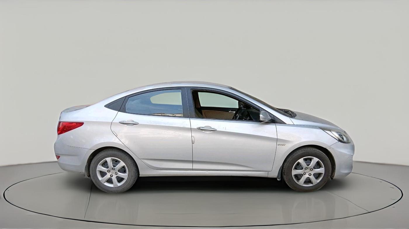 2012 Hyundai Verna FLUIDIC 1.4 VTVT, Petrol, Manual, 65,346 km, exterior