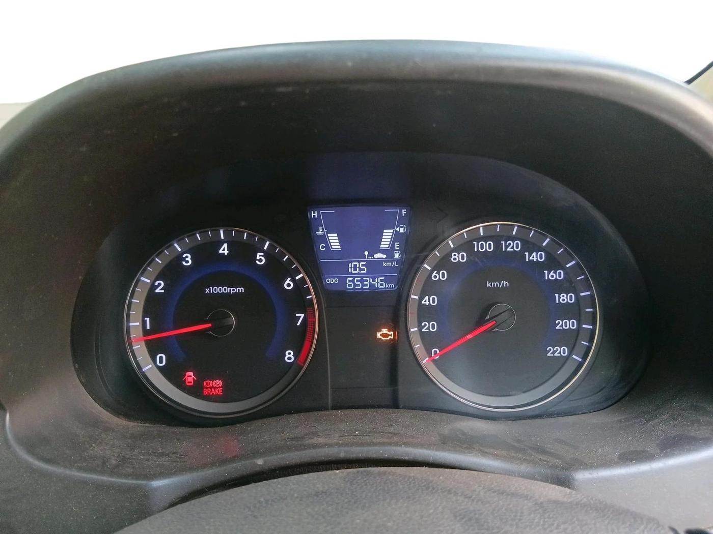 2012 Hyundai Verna FLUIDIC 1.4 VTVT, Petrol, Manual, 65,346 km, interior