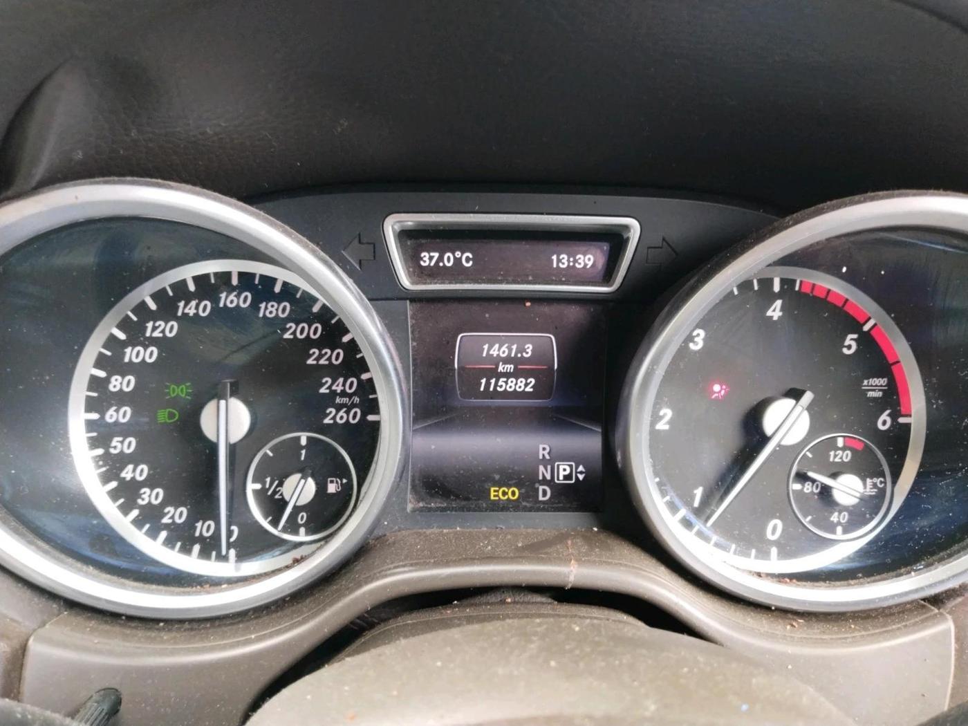 2014 Mercedes Benz GL Class 350 CDI 4Matic, Diesel, Automatic, 99,998 km, interior