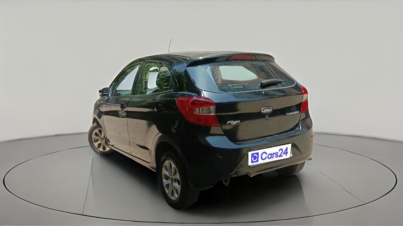 2017 Ford New Figo TITANIUM 1.2 PETROL MT, Petrol, Manual, 31,316 km, exterior