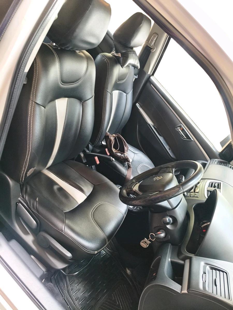 2013 Maruti Swift ZXI, Petrol, Manual, 45,186 km, interior