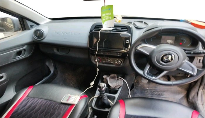2021 Renault Kwid RXT 1.0 (O), Petrol, Manual, 23,881 km, interior