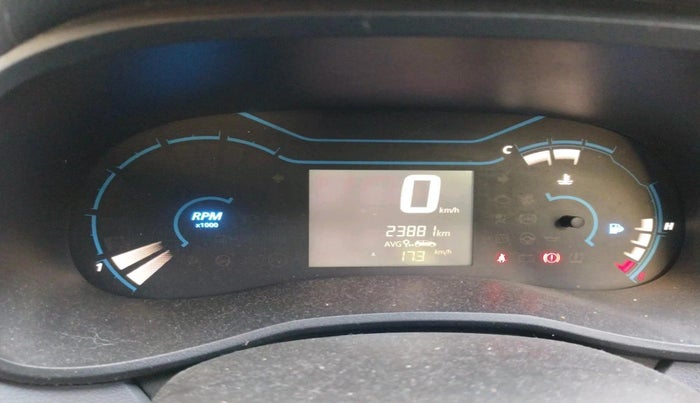 2021 Renault Kwid RXT 1.0 (O), Petrol, Manual, 23,881 km, interior