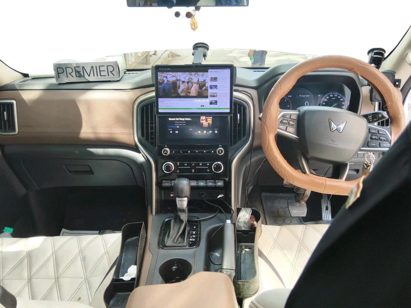 2024 Mahindra SCORPIO-N Z6 DIESEL AT 2WD 7 STR, Diesel, Automatic, 42,848 km, interior