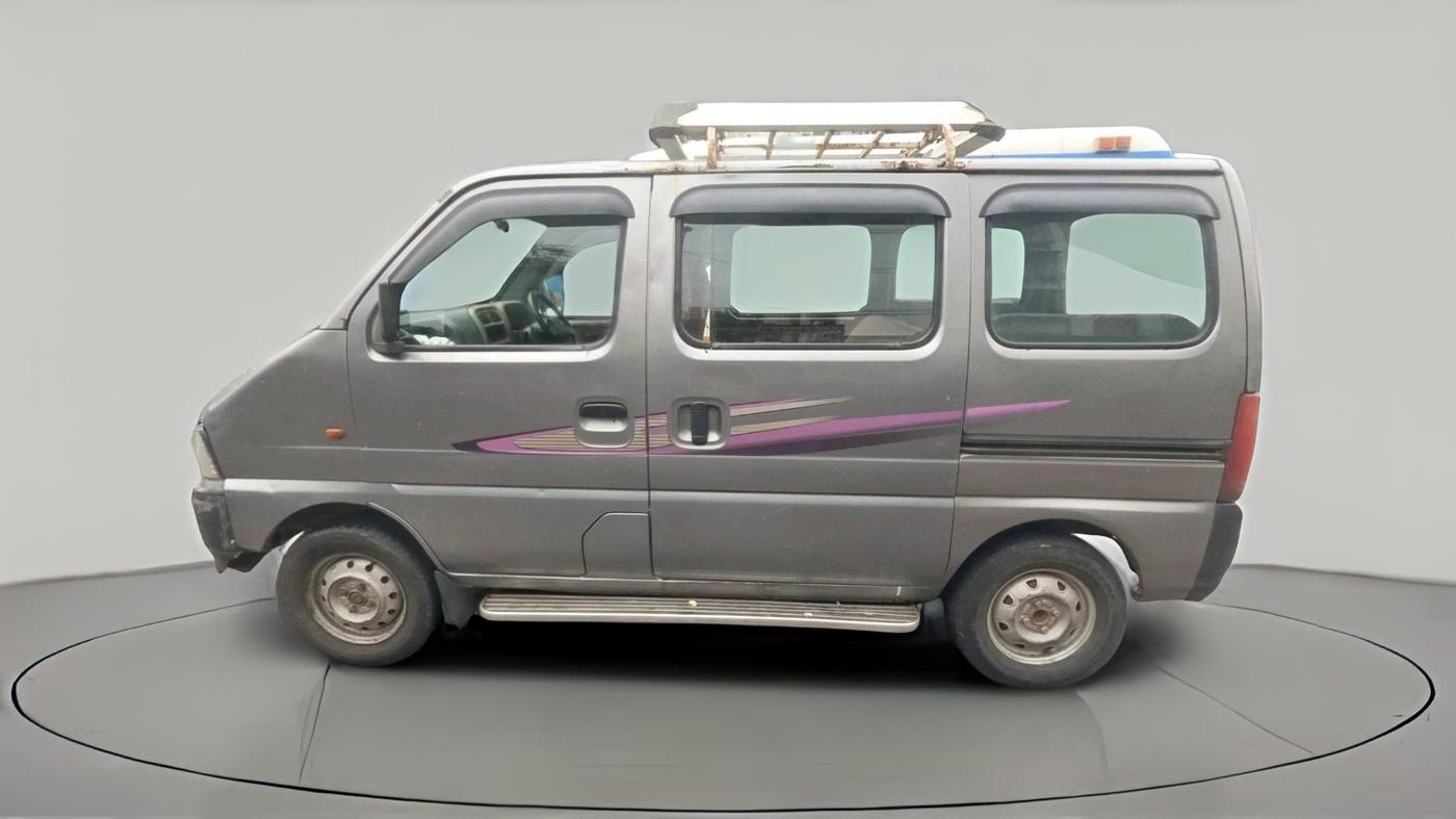 2016 Maruti Eeco 7 STR, Petrol, Manual, 3,03,373 km, exterior
