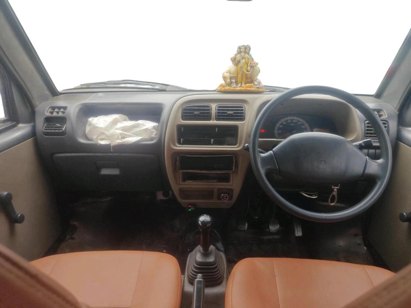 2016 Maruti Eeco 7 STR, Petrol, Manual, 3,03,373 km, interior