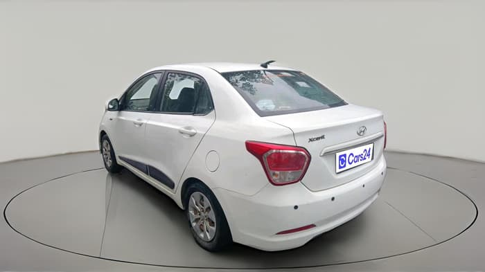 2016 Hyundai Xcent S 1.2, CNG, Manual, 1,37,365 km, exterior