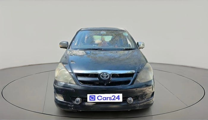 2007 Toyota Innova G4 2.5 8 STR, Diesel, Manual, 1,72,674 km, exterior