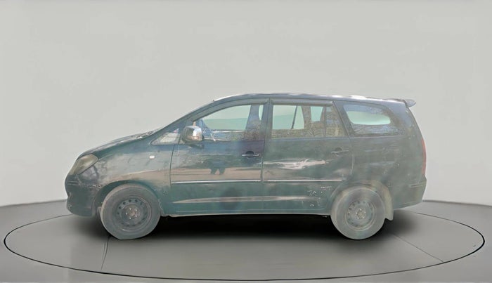 2007 Toyota Innova G4 2.5 8 STR, Diesel, Manual, 1,72,674 km, exterior